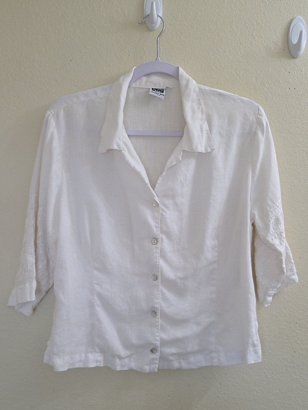 Johnny Was White Embroidered Linen Button-Down Boxy Top, Large